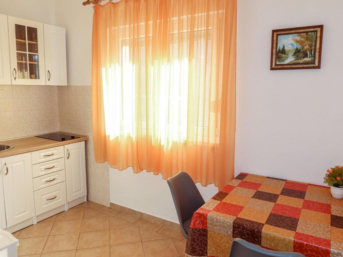 Ive By Interhome * Petrcane