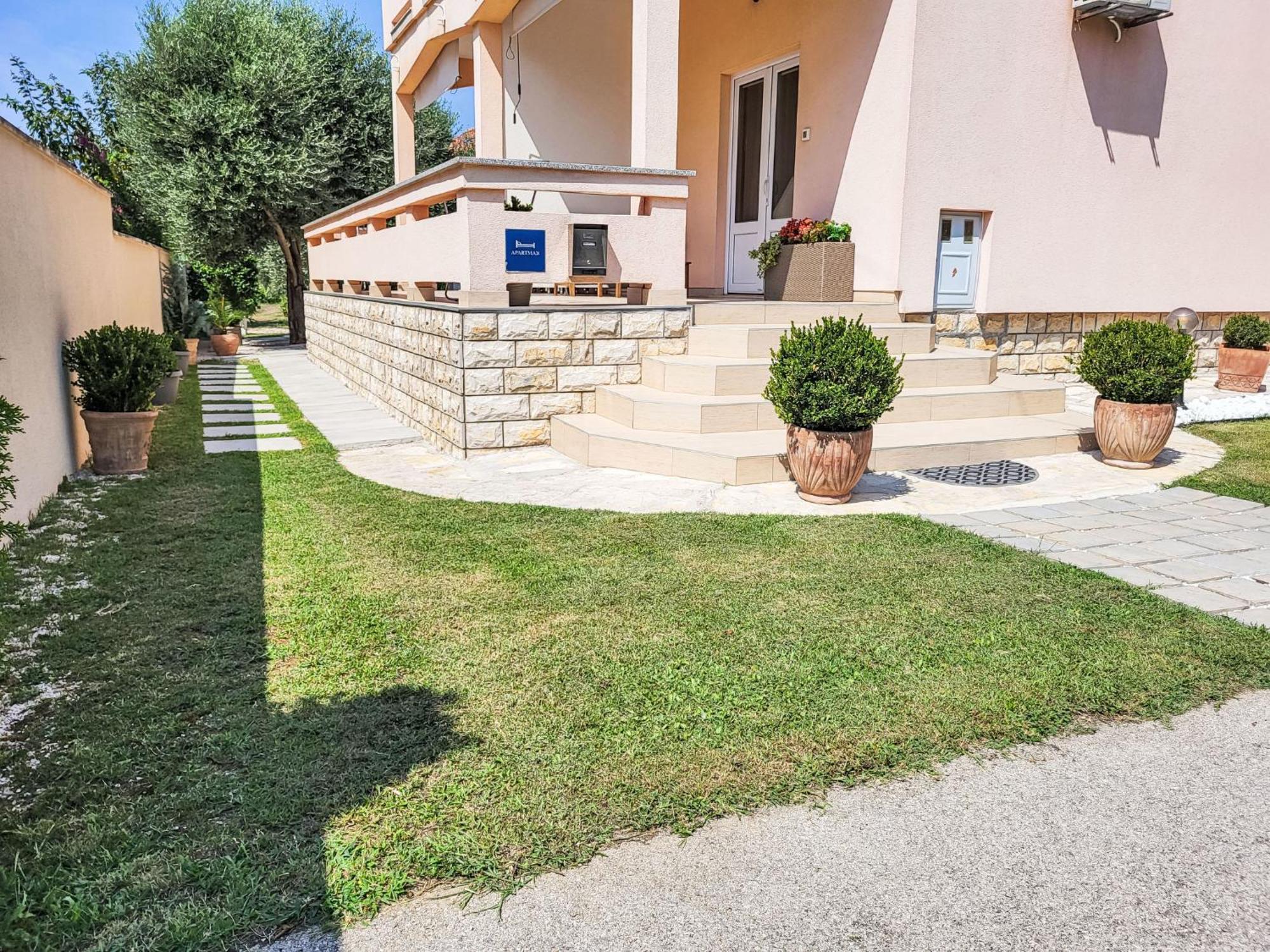 Ive By Interhome